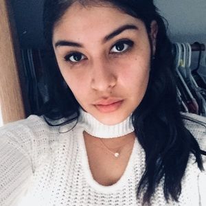 Meet your Posher, Yolanda